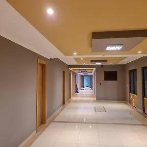 Royale By Arc Royal Luxury Apts Анс-Руаяль